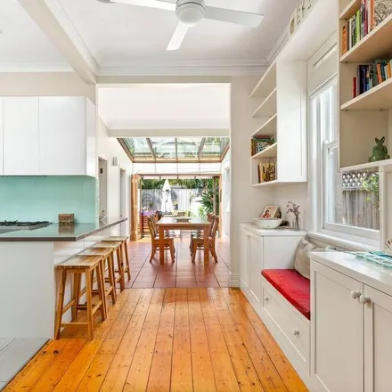 Rent this 3 bed house on Manly QLD 4179