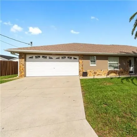 Rent this 3 bed house on 10726 Southeast 43rd Avenue in Marion County, FL 34420