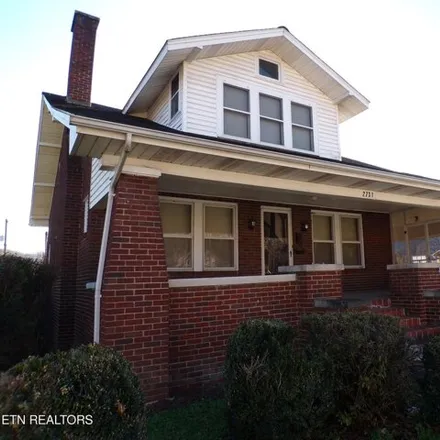 Buy this 4 bed house on 28th Street in Middlesborough, KY 42965