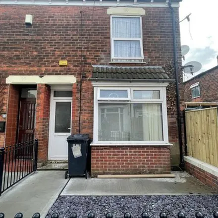 Rent this 2 bed townhouse on Rosmead Street in Hull, HU9 2TF