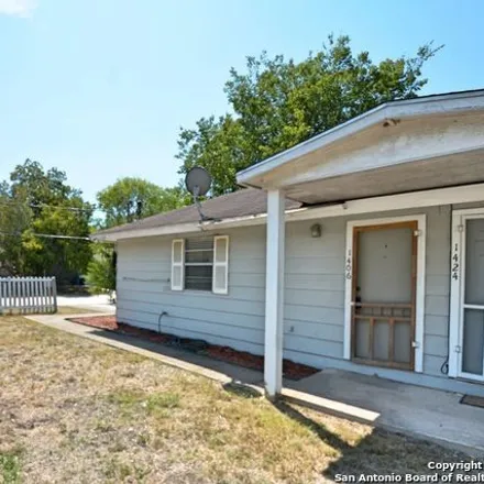 Image 2 - 1406 Katy Street, Highland Park, New Braunfels, TX 78130, USA - Duplex for rent