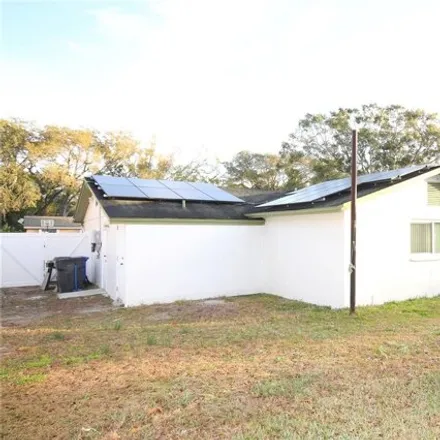 Image 2 - 3535 Breezewood Drive, Amber Place, East Lake-Orient Park, FL 33619, USA - House for sale