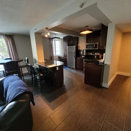 Image 4 - Queen Street, Saskatoon, SK S7K 0M5, Canada - Apartment for rent