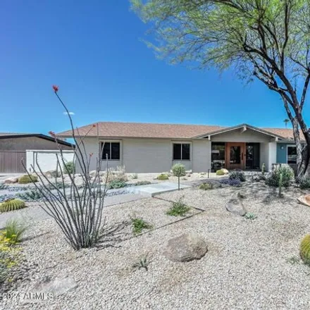 Buy this 3 bed house on 2 West Canterbury Lane in Phoenix, AZ 85023