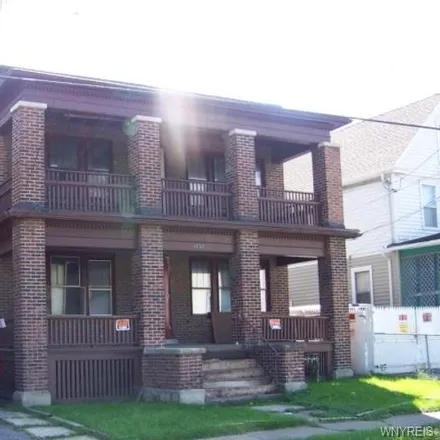 Buy this 9 bed townhouse on 1737 Whitney Avenue in City of Niagara Falls, NY 14301