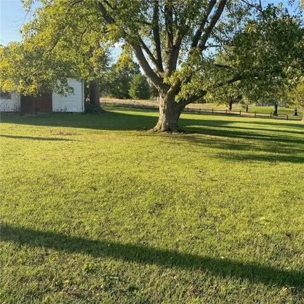 Image 5 - 711 Spring Valley Drive, Okawville, Washington County, IL 62271, USA - House for sale