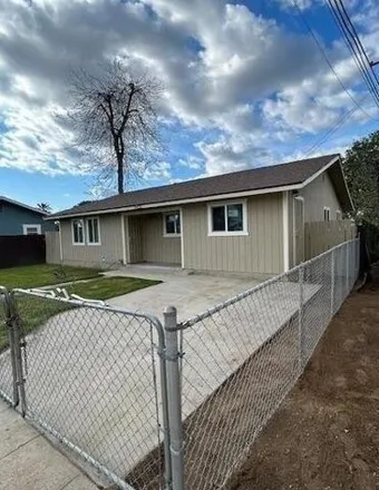 Buy this 3 bed house on 241 East Thomas Avenue in Fresno, CA 93728
