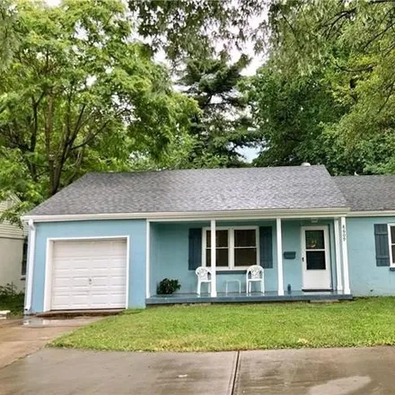Buy this 3 bed house on 8609 Wornall Rd in Kansas City, Missouri