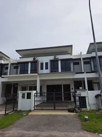 Rent this 4 bed apartment on Jalan BSC 3C/2 in Bandar Seri Coalfields, 47000