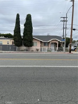 Buy this 5 bed house on Orange & 19th in Orange Avenue, Long Beach