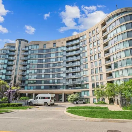 Image 2 - 5 Valley Woods Road, Toronto, ON M3A 3B7, Canada - Apartment for rent