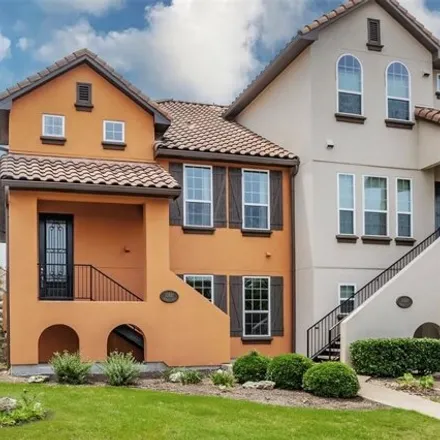Buy this 3 bed townhouse on 11801 Terraza Circle in Austin, TX 78726