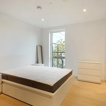 Image 9 - South Garden Point, Sayer Street, London, SE17 1FE, United Kingdom - Townhouse for rent