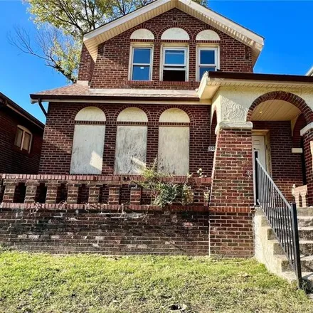 Buy this 4 bed house on 5207 Durant Avenue in St. Louis, MO 63115