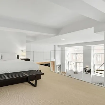 Image 7 - 155 Perry Street, New York, NY 10014, USA - Condo for sale