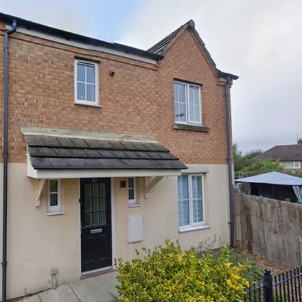 Rent this 4 bed duplex on Kedleston Road in Grantham, NG31 7FE