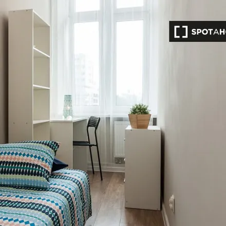Rent this 14 bed room on Generała Romualda Traugutta 81 in 50-417 Wrocław, Poland