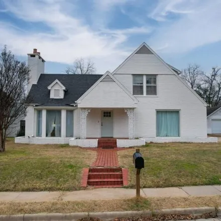 Image 1 - 705 South Kaufman Street, Mount Vernon, Franklin County, TX 75457, USA - House for sale