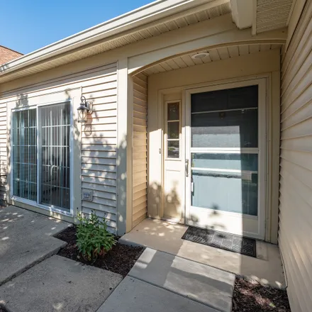 Image 2 - 21410 West Douglas Lane, Will County, IL 60544, USA - Townhouse for sale