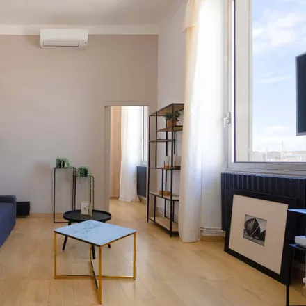 Image 2 - 27 Quai Rive Neuve, 13007 7e Arrondissement, France - Apartment for rent