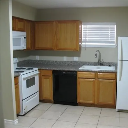 Image 3 - 3030 Oakdale Street, Houston, TX 77004, USA - Apartment for rent