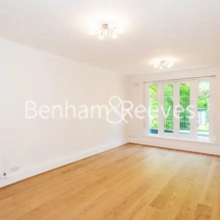 Image 7 - Woodfield, Parkhill Road, Maitland Park, London, NW3 2BB, United Kingdom - Apartment for rent