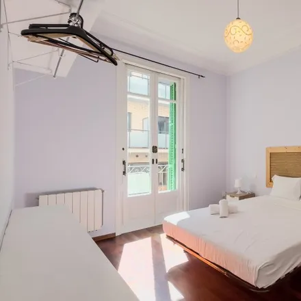 Rent this 4 bed room on Carrer del Vint-i-Sis de Gener de 1641 in 08001 Barcelona, Spain
