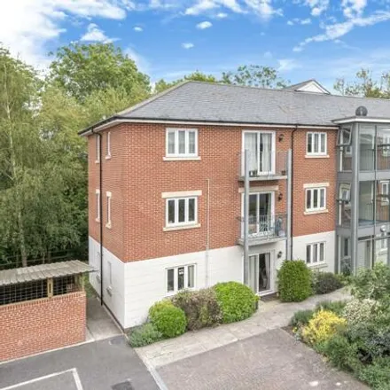 Buy this 2 bed apartment on Brock Grove in Oxford, OX2 0FD