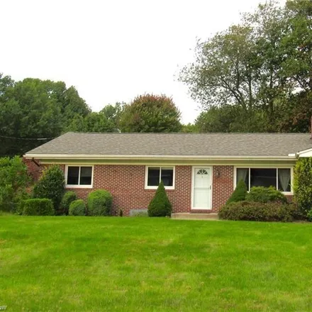 Rent this 3 bed house on 212 Benson Road in Fairlawn, OH 44333