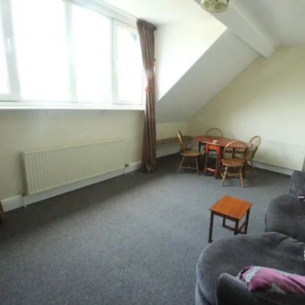 Image 6 - w Stoneygate Road, Leicester, LE2 2AE, United Kingdom - Apartment for rent