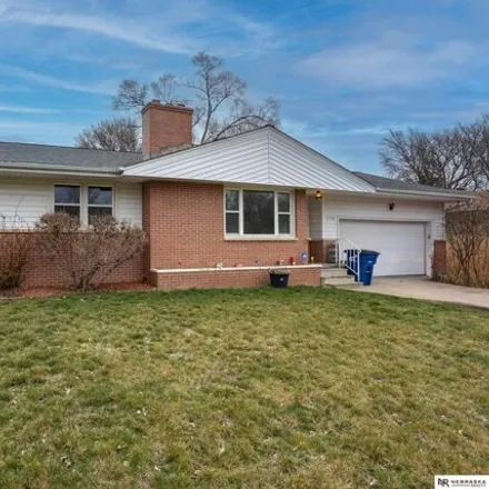 Buy this 3 bed house on 5304 Larimore Avenue in Omaha, NE 68104
