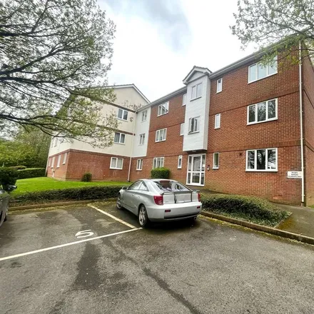 Rent this 1 bed apartment on Walled Meadow in Andover, SP10 2RF