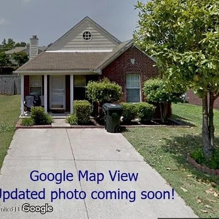 Buy this 3 bed house on 5717 Kayla Drive in Southaven, MS 38671