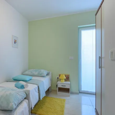 Image 6 - Škokovica 21, 52100 Grad Pula, Croatia - Apartment for rent