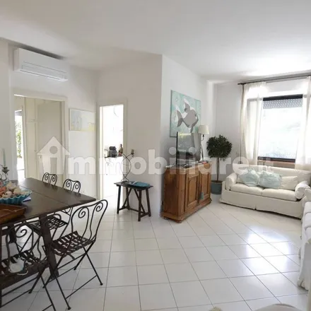 Image 7 - Viale Rino Molari 5, 47838 Riccione RN, Italy - Apartment for rent