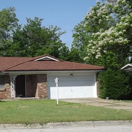 Rent this 3 bed house on 4413 Wedgmont Circle South in Fort Worth, TX 76133