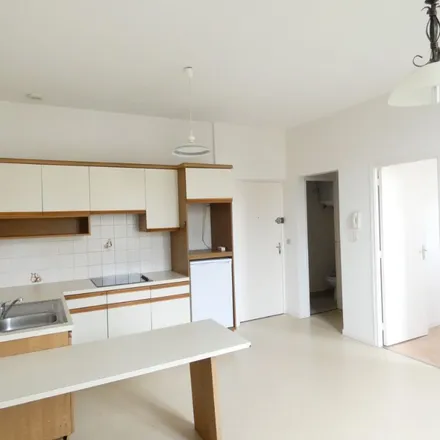 Rent this 2 bed apartment on 1 Rue des Lilas in 47140 Saint-Sylvestre-sur-Lot, France