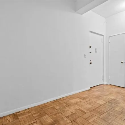 Image 4 - 6300 Riverdale Avenue, New York, NY 10471, USA - Apartment for sale