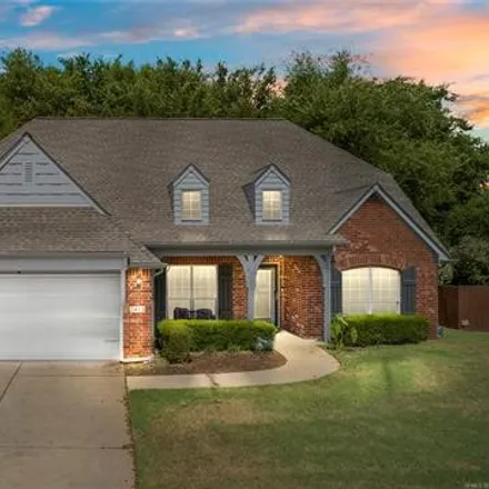 Buy this 4 bed house on 7413 East Galveston Place in Broken Arrow, OK 74014