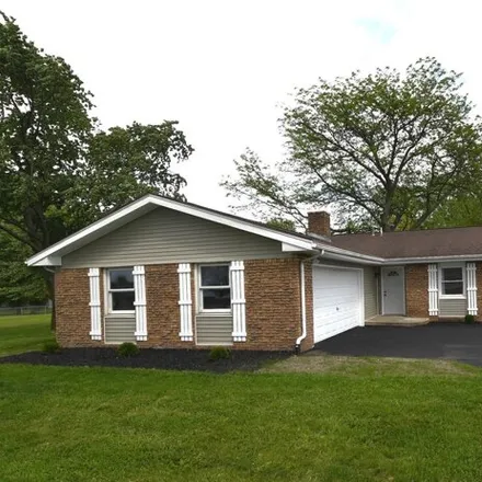 Buy this 4 bed house on 1631 Fisher Avenue in Warsaw, IN 46580