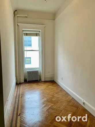 Image 7 - Broadway & West 70th Street, Broadway, New York, NY 10023, USA - House for rent