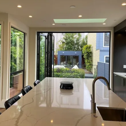 Rent this 3 bed house on San Francisco