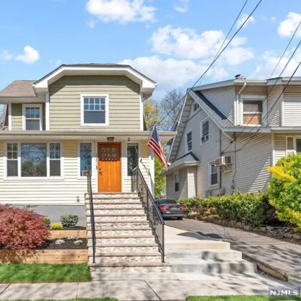 Image 1 - 136 6th Street, West View, Ridgefield Park, NJ 07660, USA - House for sale