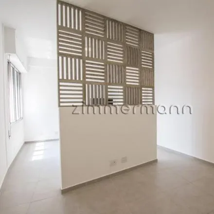 Buy this 1 bed apartment on Rua dos Timbiras 597 in República, São Paulo - SP