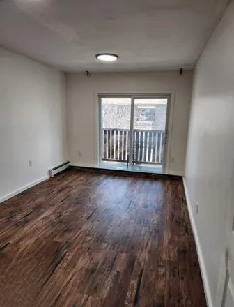 Image 2 - 86 Garfield Avenue, Jersey City, NJ 07305, USA - House for rent