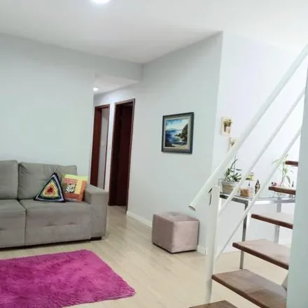 Buy this 2 bed apartment on Alameda Pássaro da Polônia in Teixeiras, Juiz de Fora - MG