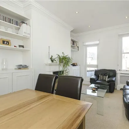 Rent this 2 bed apartment on 186 Goldhurst Terrace in London, NW6 3RE