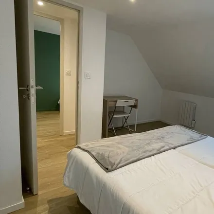 Rent this 2 bed apartment on 35160 Montfort-sur-Meu