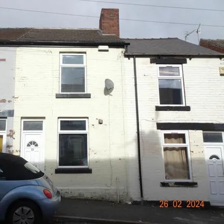 Rent this 3 bed townhouse on Toyne Street in Sheffield, S10 1HH