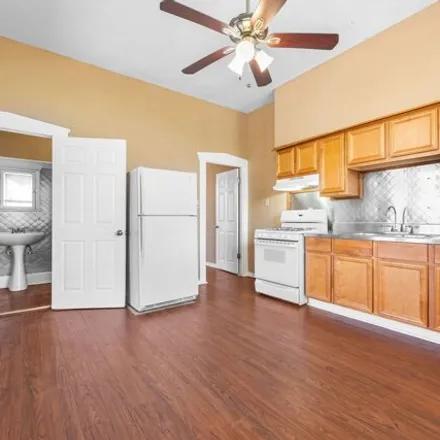 Image 6 - 635 Paschal Street, San Antonio, TX 78212, USA - Apartment for rent